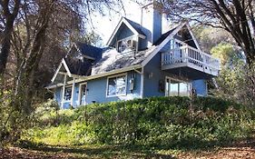 Apple Blossom Inn Yosemite